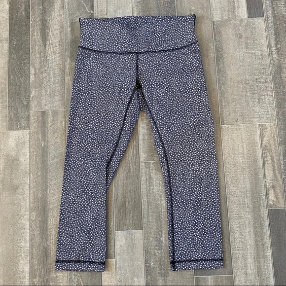 Lululemon Spotted Cropped Leggings - Picture 1 of 4